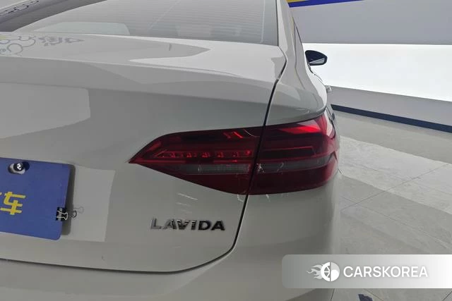 Volkswagen Lavida id 4213551 из Китая 13