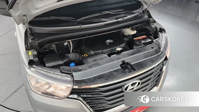 Hyundai The New Grand Starex id 3029222 из Кореи 16