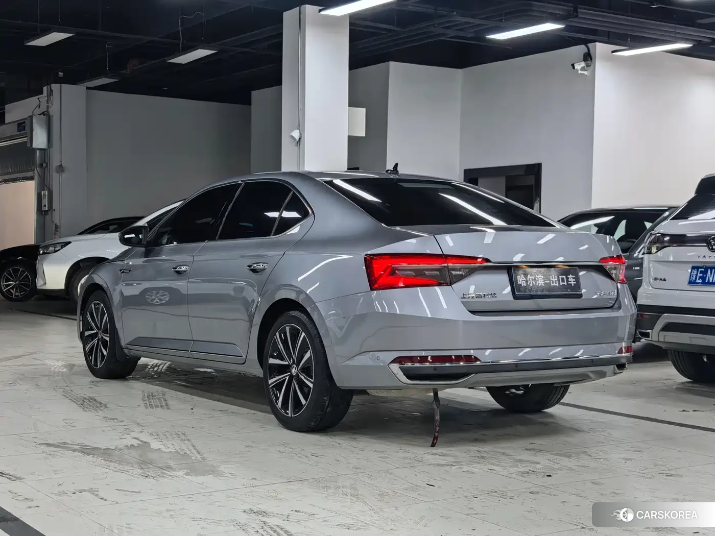 Skoda Superb id 4653951 из Китая 21