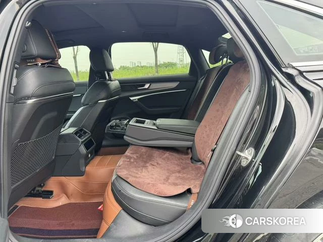Audi A6L id 4374550 из Китая 16