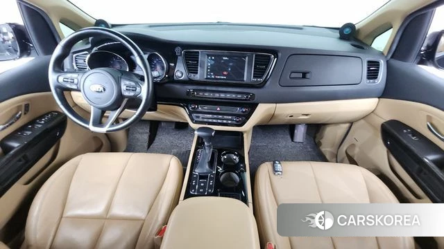 Kia The New Carnival id 3905779 из Кореи 16