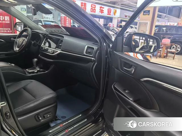 Toyota Highlander 2021 Черный из Китая, фото 6