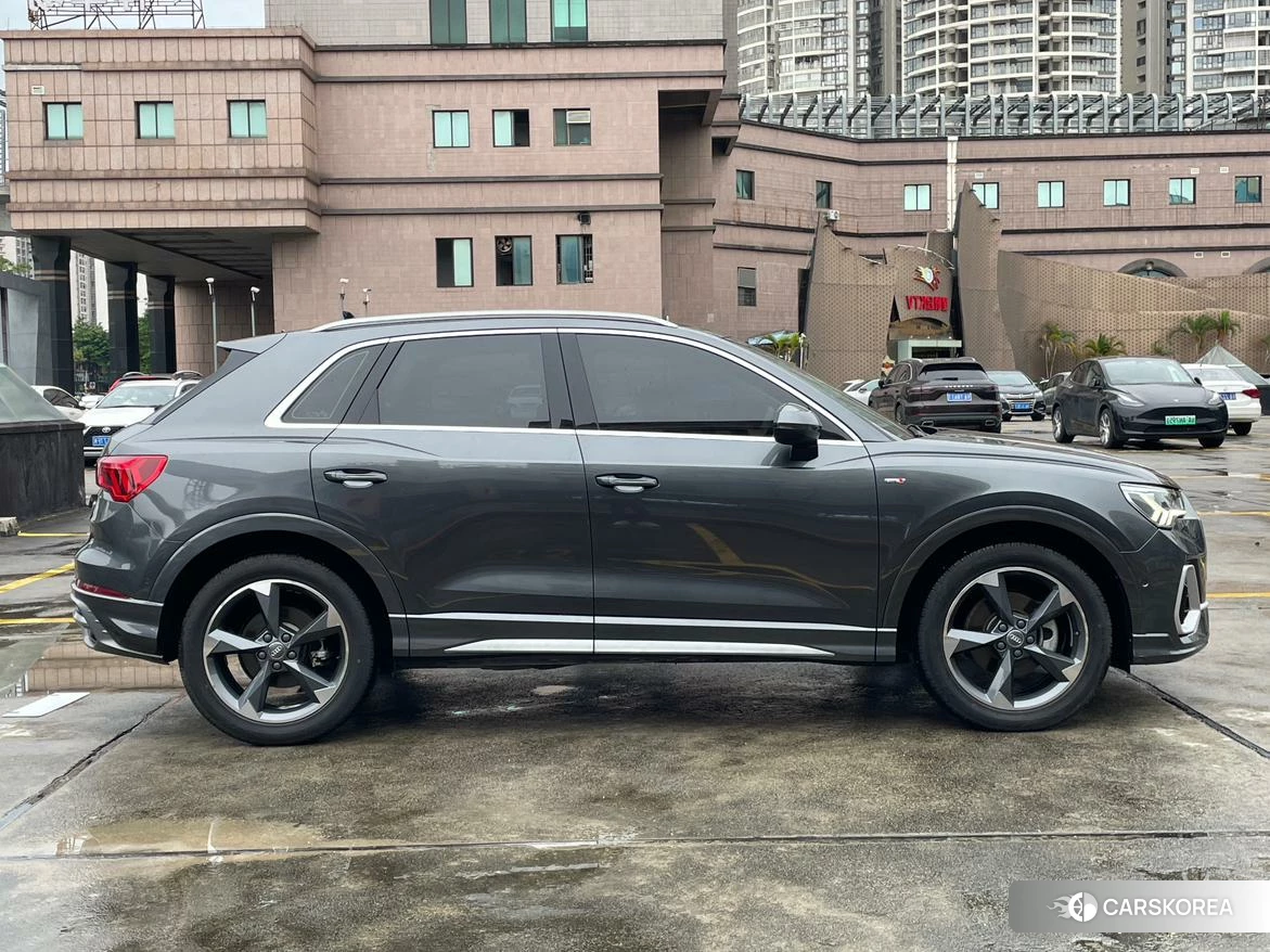 Audi Q3 id 4426838 из Китая 25