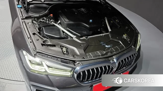 BMW 5 Series (G30) id 3395886 из Кореи 16