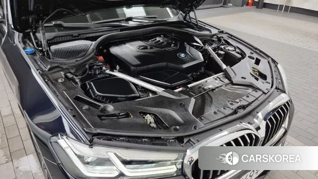 BMW 5 Series (G30) id 3003446 из Кореи 16