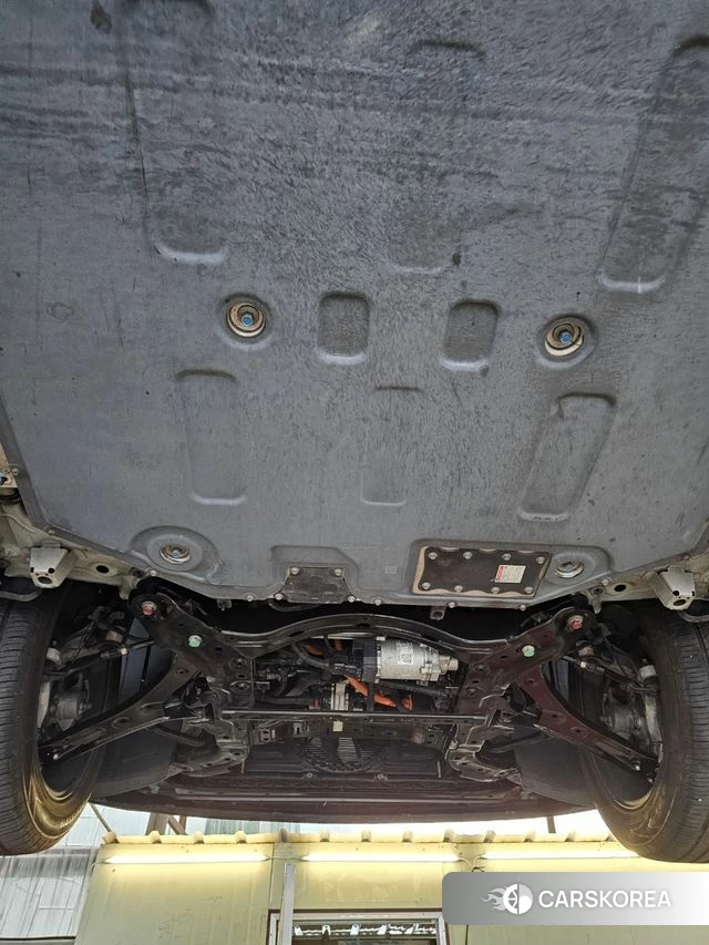 Hyundai Ionic 5 id 3889279 из Кореи 16