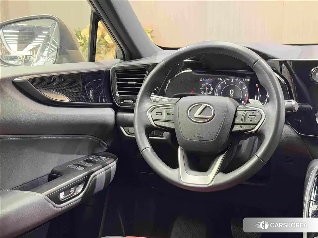 Lexus NX id 4628303 из Китая 19