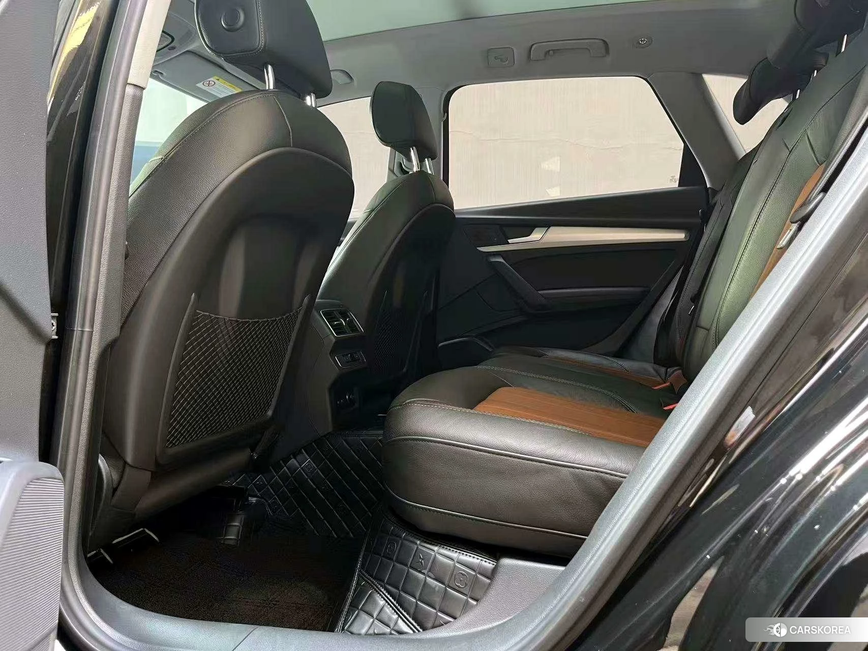 Audi Q5L id 4514762 из Китая 10