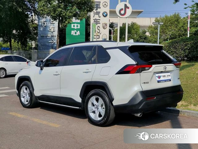 Toyota RAV4 Rongfang 2025 Белый из Китая, фото 6