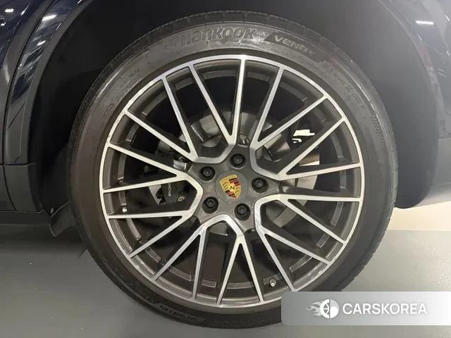 Porsche Cayenne (PO536) id 3540519 из Кореи 16