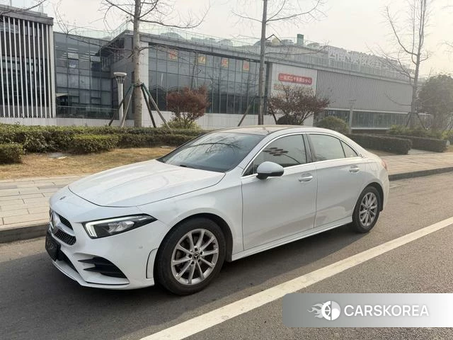 Mercedes-Benz Class A 2021 Белый из Китая, фото 6