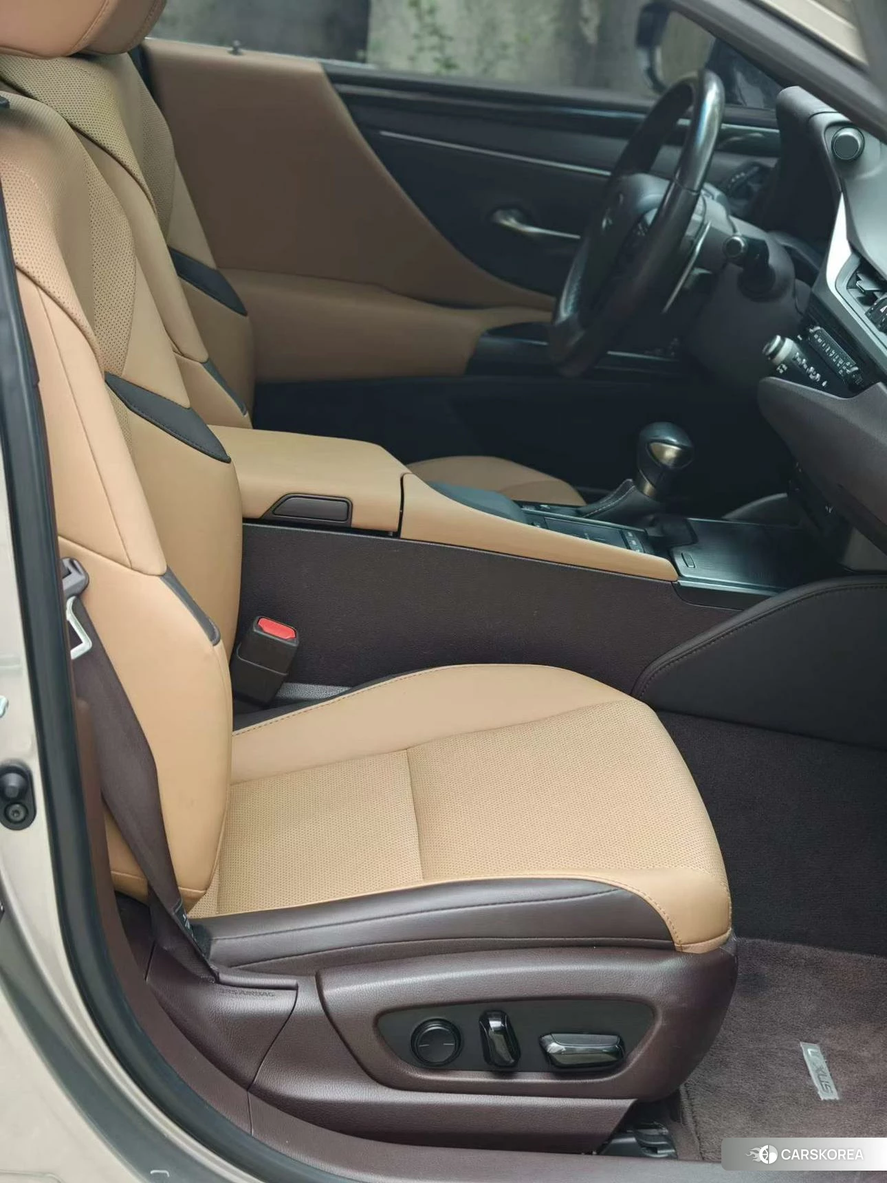 Lexus ES 2021 Серебристо-серый из Китая, фото 6