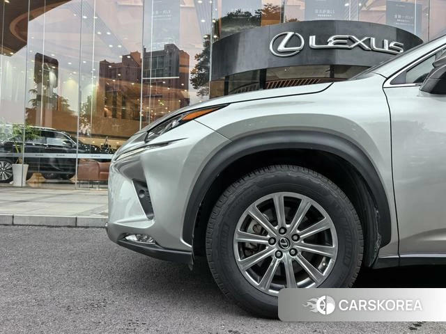 Lexus NX id 4348948 из Китая 13