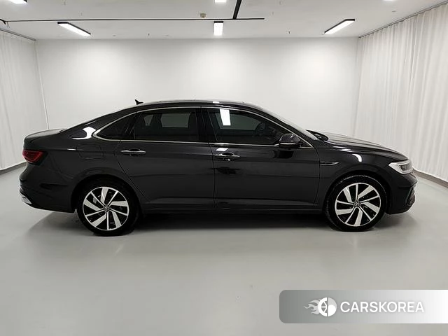 Volkswagen Sagitar id 4211501 из Китая 16