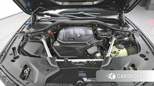 BMW 5 Series (G30) id 4542937 из Кореи 30