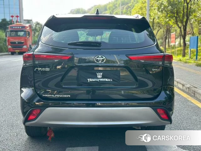 Toyota Highlander 2024 Черный из Китая, фото 6