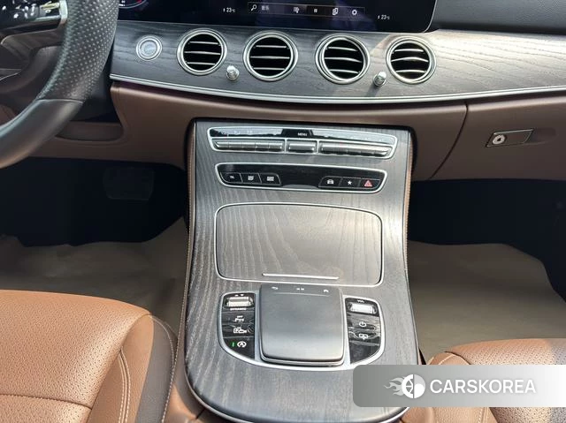 Mercedes-Benz E-class id 4277124 из Китая 28