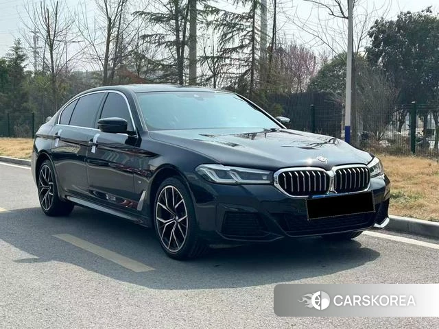 BMW 5 series 2023 Черный из Китая, фото 6