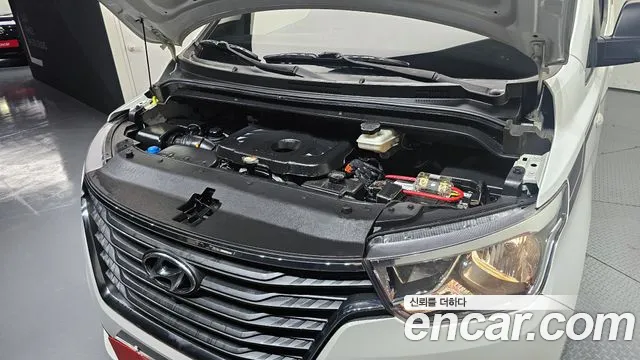 Hyundai The New Grand Starex id 2759147 из Кореи 16