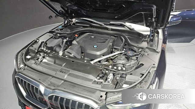 BMW 5 Series (G60) id 4533298 из Кореи 31