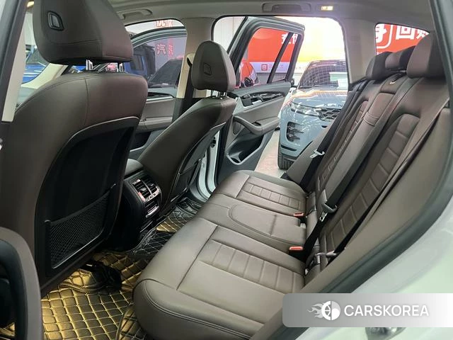 BMW X3 id 4219289 из Китая 14