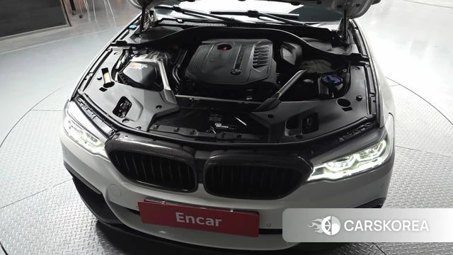 BMW 5 Series (G30) id 3899884 из Кореи 16