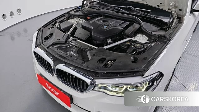 BMW 5 Series (G30) id 4357048 из Кореи 16