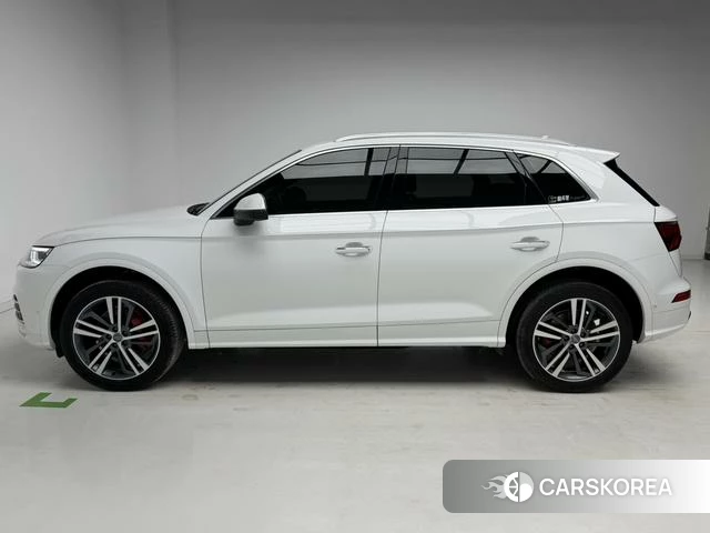 Audi Q5L id 4264128 из Китая 13