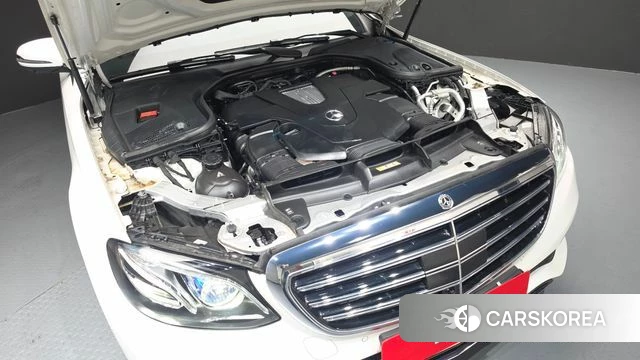 Mercedes-Benz E-Class W213 id 4232362 из Кореи 29