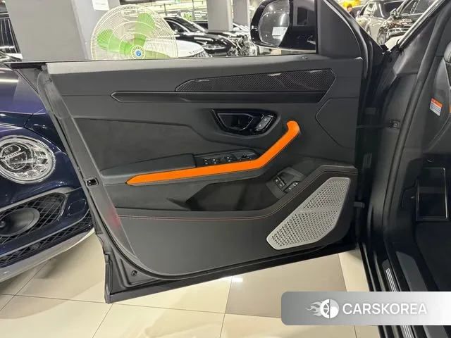 Lamborghini Urus id 3599357 из Кореи 12