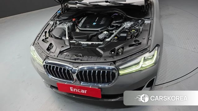 BMW 5 Series (G30) id 3935870 из Кореи 16