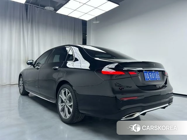 Mercedes-Benz E-class id 4333356 из Китая 13