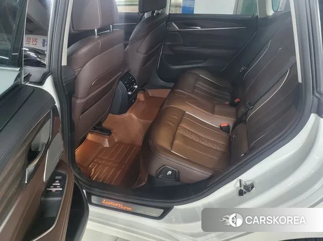 BMW 6 Series GT (G32) id 2903029 из Кореи 13