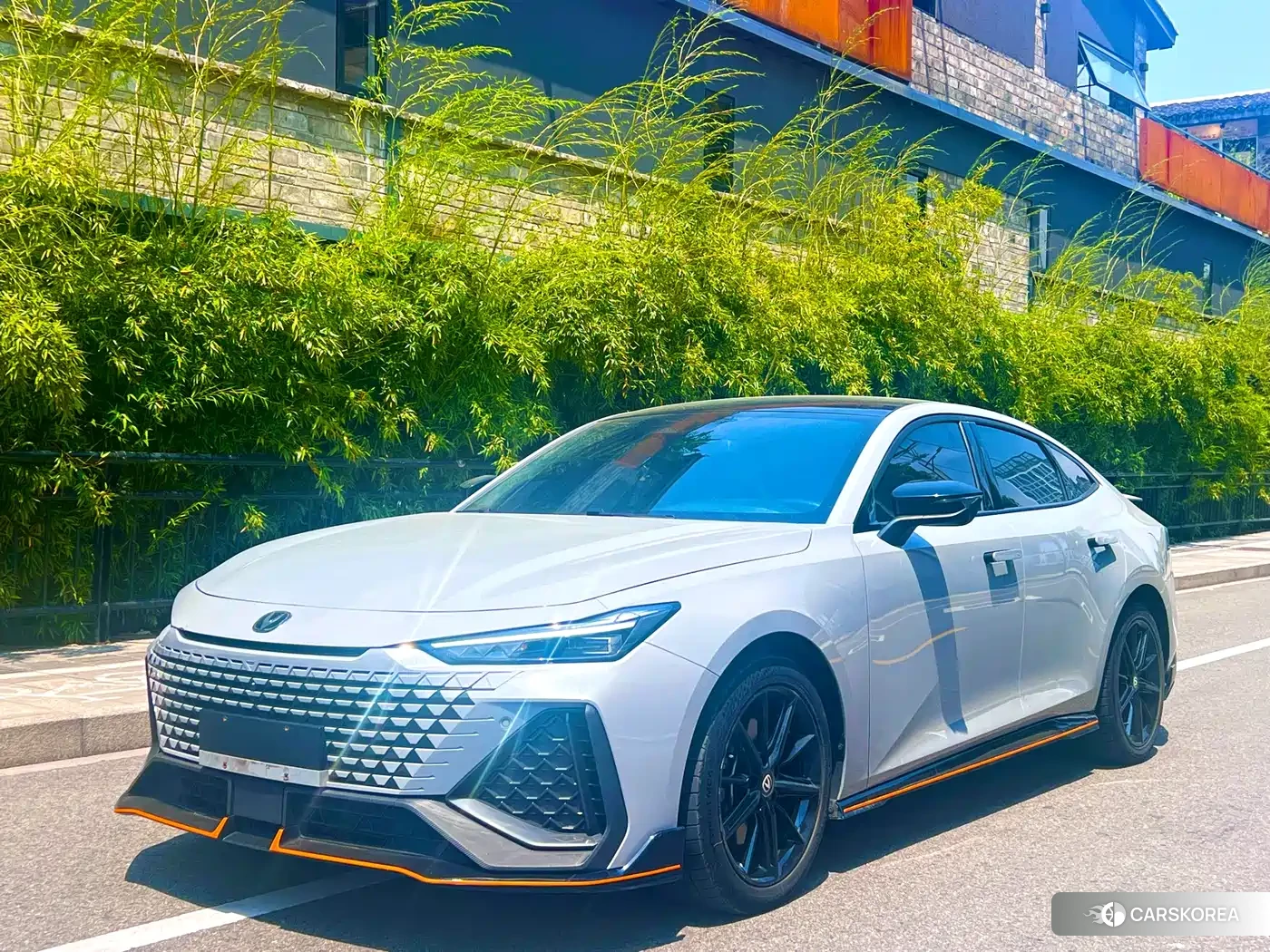 Chang'an UNI-V id 4679635 из Китая 12