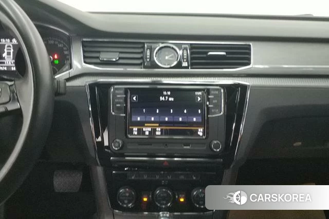Volkswagen Passat id 4234861 из Китая 13