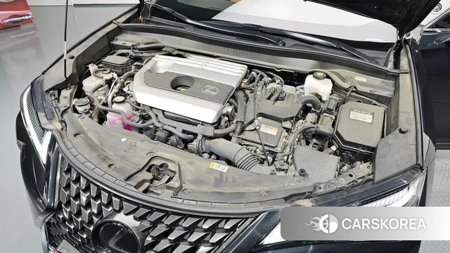 Lexus UX250h id 4630720 из Кореи 28