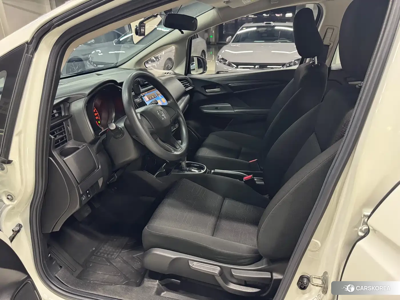 Honda Fit 2019 Белый из Китая, фото 6