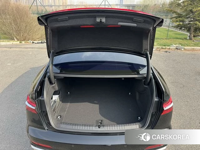 Audi A6L id 4259389 из Китая 22