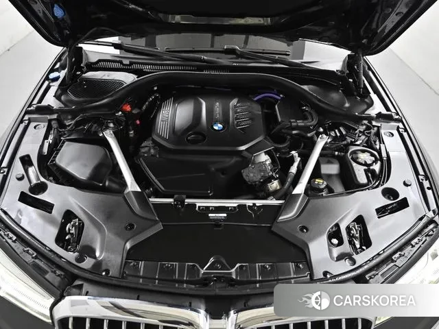 BMW 5 Series (G30) id 3555609 из Кореи 16