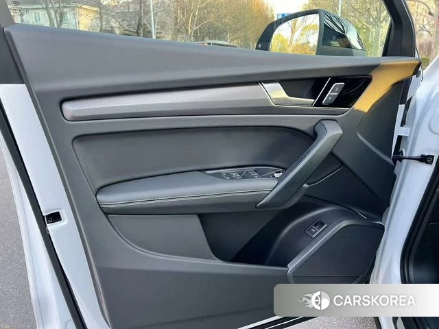 Audi Q5L id 4301837 из Китая 19