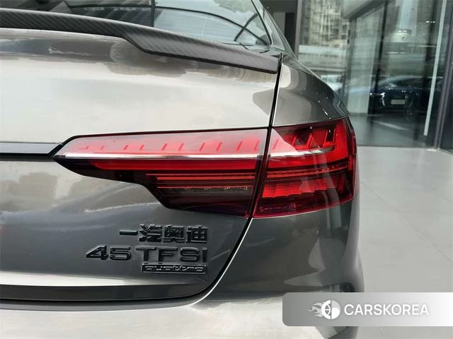 Audi A4L id 4261504 из Китая 11