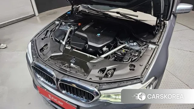 BMW 5 Series (G30) id 3351166 из Кореи 16