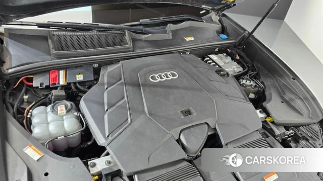 Audi Q8 (4M) id 4609303 из Кореи 32