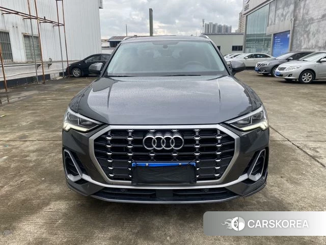 Audi Q3 2021 Темно-серый из Китая, фото 6