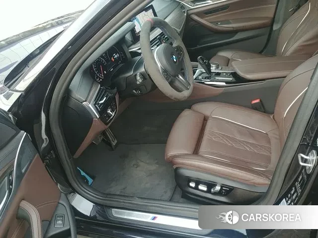 BMW 5 Series (G30) id 3101639 из Кореи 15