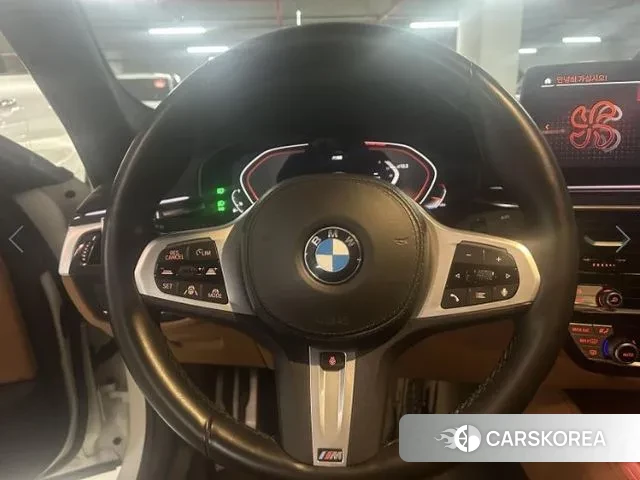 BMW 5 Series (G30) id 3008167 из Кореи 11