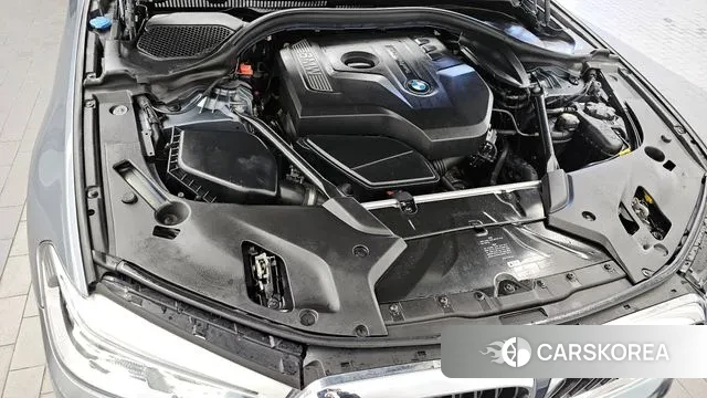 BMW 5 Series (G30) id 3563397 из Кореи 16