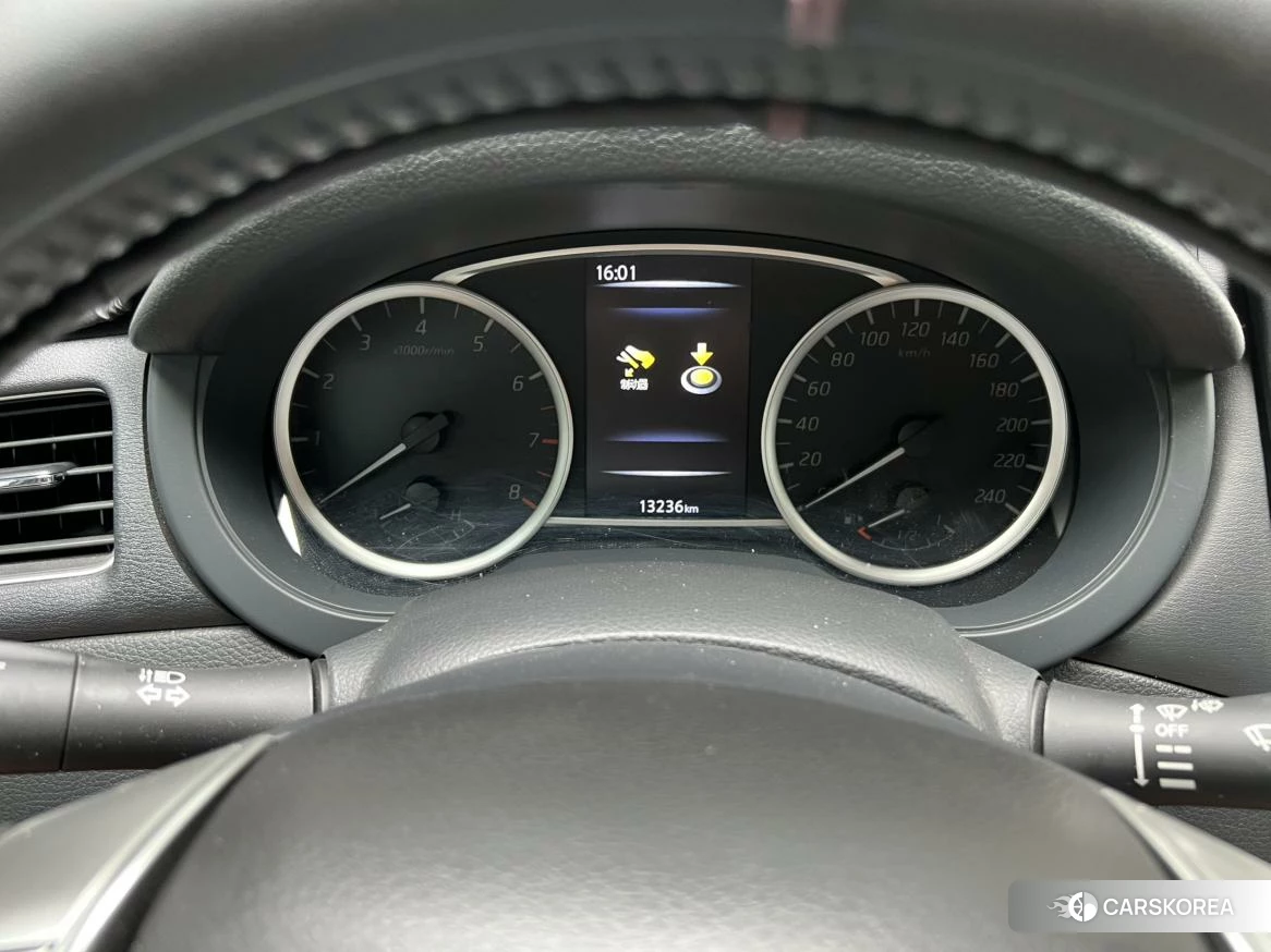 Nissan TIIDA 2022 Белый из Китая, фото 5