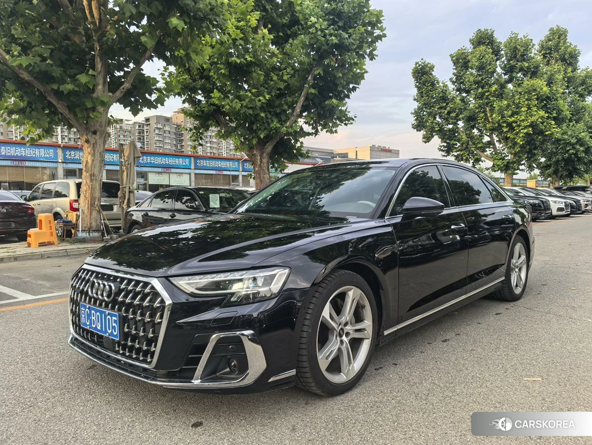 Audi A8 2022 Черный из Китая, фото 6