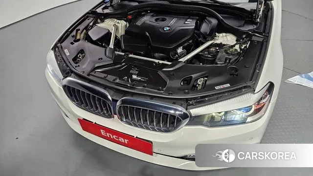 BMW 5 Series (G30) id 3101959 из Кореи 16